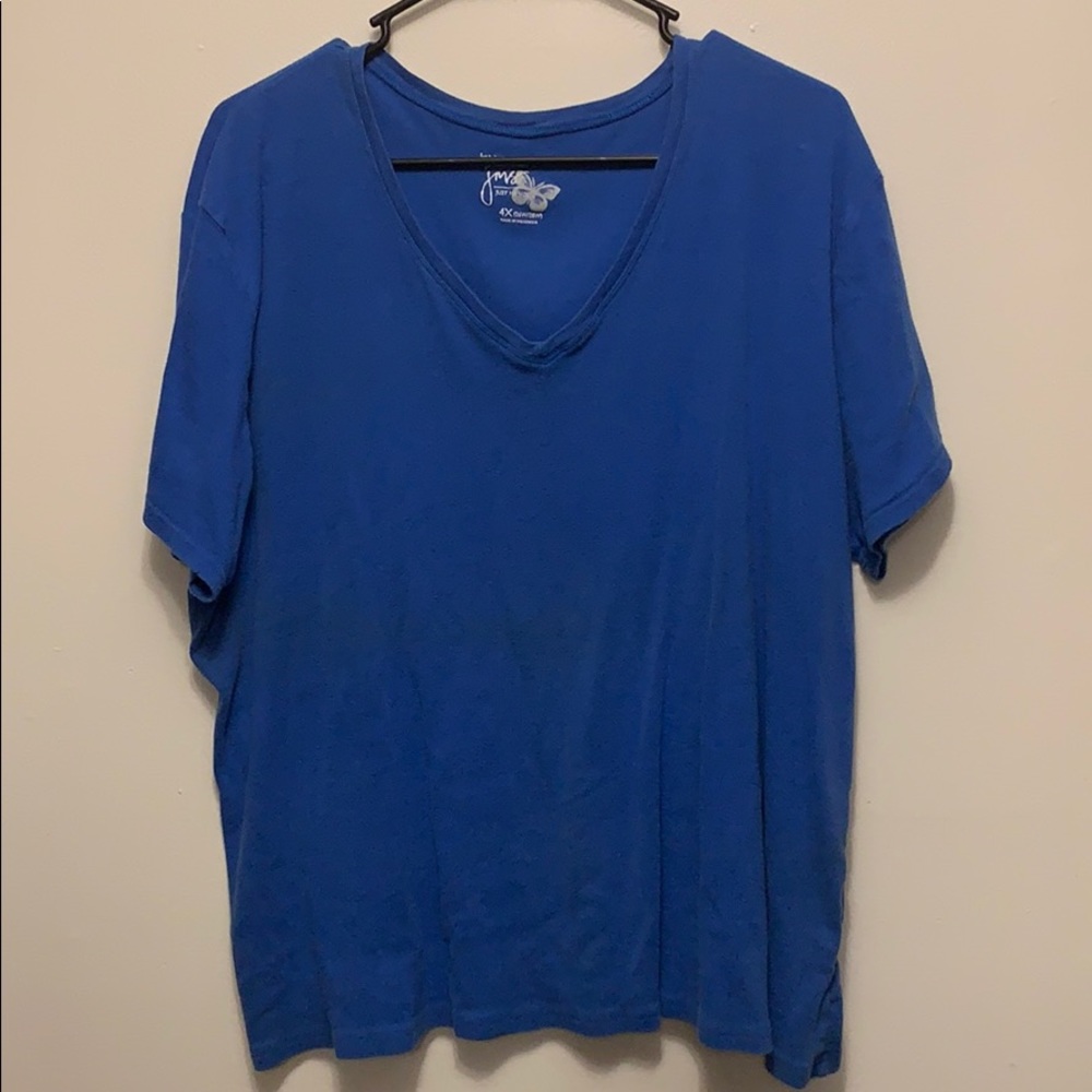 Blue tee shirt